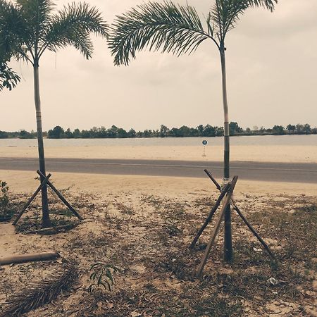 La Plage De Kampot By Lee & Hap Guest House Екстер'єр фото