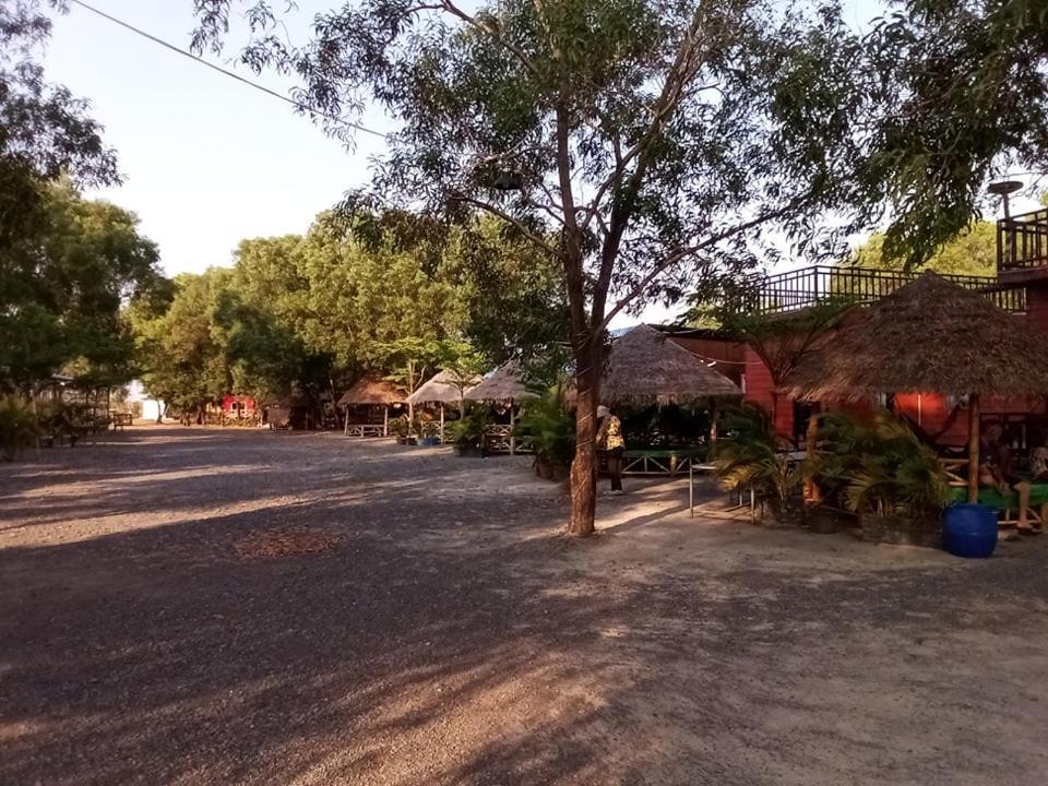 La Plage De Kampot By Lee & Hap Guest House Екстер'єр фото