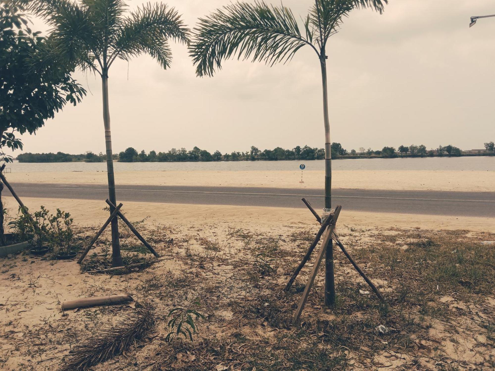 La Plage De Kampot By Lee & Hap Guest House Екстер'єр фото